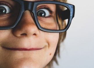 Zabawki, które nauczą dzieci domowych obowiązków Pralka dla dzieci