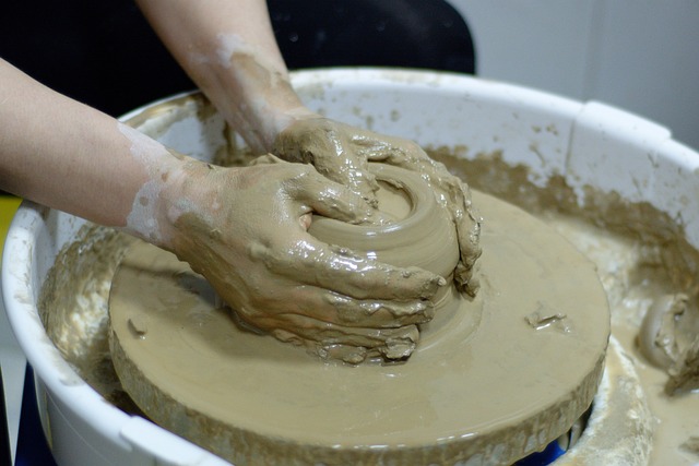 Jak nauczyć dziecko lepić z plasteliny? Jak nauczyć dziecko lepić z plasteliny?