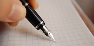 Czym się różni stalówka F od m?