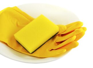 Czym zdezynfekować zabawki?