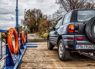 Kogo można przewozić radiowozem?