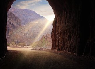 Czy Hoover to Candy?