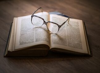 Ile kosztują podręczniki do 1 klasy liceum?