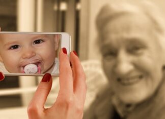 Jaka jest różnica między rzutnikiem a projektorem? Jaka jest różnica między rzutnikiem a projektorem?